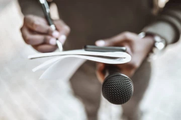 யாழில் ஊடகவியலாளருக்கு உயிர் அச்சுறுத்தல் விடுக்கும் வகையில் வீடு முற்றுகை