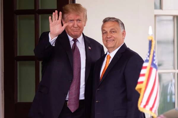 ட்ரம்பின் மிகப்பெரிய திட்டம்... ஐரோப்பிய ஒன்றியத்தில் இருந்து நான்கு நாடுகளை குறிவைக்கும் அமெரிக்கா | Four Countries To Exit Eu ட்ரம்பின் மிகப்பெரிய திட்டம்... ஐரோப்பிய ஒன்றியத்தில் இருந்து நான்கு நாடுகளை குறிவைக்கும் அமெரிக்கா | Four Countries To Exit Eu