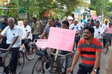 யாழ்ப்பாணப் பல்கலைக்கழக மாணவர்களின் அரசாங்கத்திற்கு எதிரான போராட்டம் (Photos)