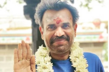 கடைசியா ஒரு மாலை விழுந்திருக்கு கழுத்துல! மாப்பிளை கெட்டப்பில் தீயாய் பரவும் பிரேம்ஜியின் அரிய புகைப்படம்