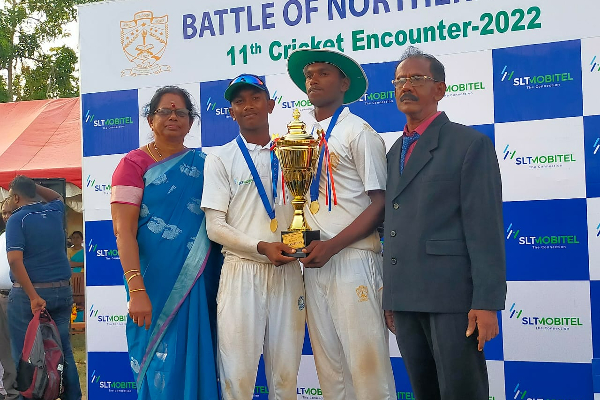 நீலங்களின் சமர் சமநிலையில் முடிவு (Video) | Cricket Match In North Province Srilanka