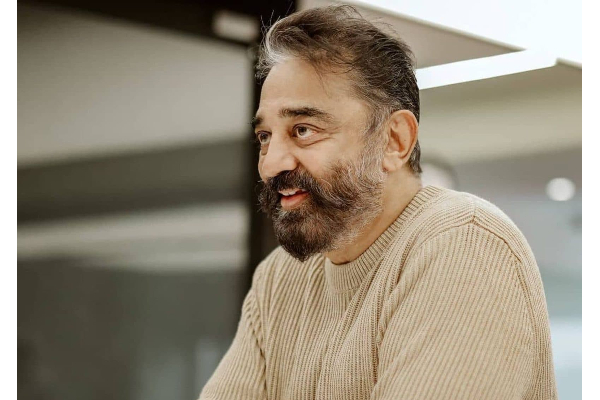 அட நம்ம நடிகர் கமல்ஹாசனா இது, கையில் கிரிக்கெட் பேட்டுடன்- இதுவரை யாரும் பார்த்திராத புகைப்படம் | Kamal Haasan Unseen Picture Goes Viral