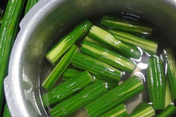 சர்க்கரை நோயை நெருங்க விடாமல் தடுக்கும் முருங்கைக்காய் தேநீர்… 5 நிமிடத்தில் தயாரிக்கலாம்! | Ood Drumstick Boiled Water Or Tea