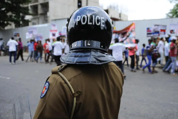 கிளிநொச்சி பொலிஸ் நிலையத்தில் வாக்குமூலம் வழங்குமாறு இளங்குமரன் எம்.பிக்கு அழைப்பு | Mp Ilankumaran Ordered To Give Statement கிளிநொச்சி பொலிஸ் நிலையத்தில் வாக்குமூலம் வழங்குமாறு இளங்குமரன் எம்.பிக்கு அழைப்பு | Mp Ilankumaran Ordered To Give Statement