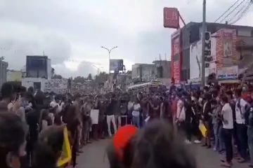 கேகாலை , இரத்தினபுரியிலும் பாரிய ஆர்ப்பாட்டம் முன்னெடுப்பு(photos)