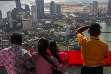 கொழும்பு தாமரை கோபுரத்திற்கு அருகில் துப்பாக்கிச் சூடு!