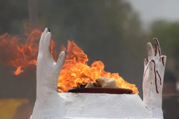 கொத்தாய் கொன்றழிக்கப்பட்ட எம்மவர்கள்! - தமிழ்தேசம் குருதியில் நனைந்து இன்றுடன் 13 ஆண்டு
