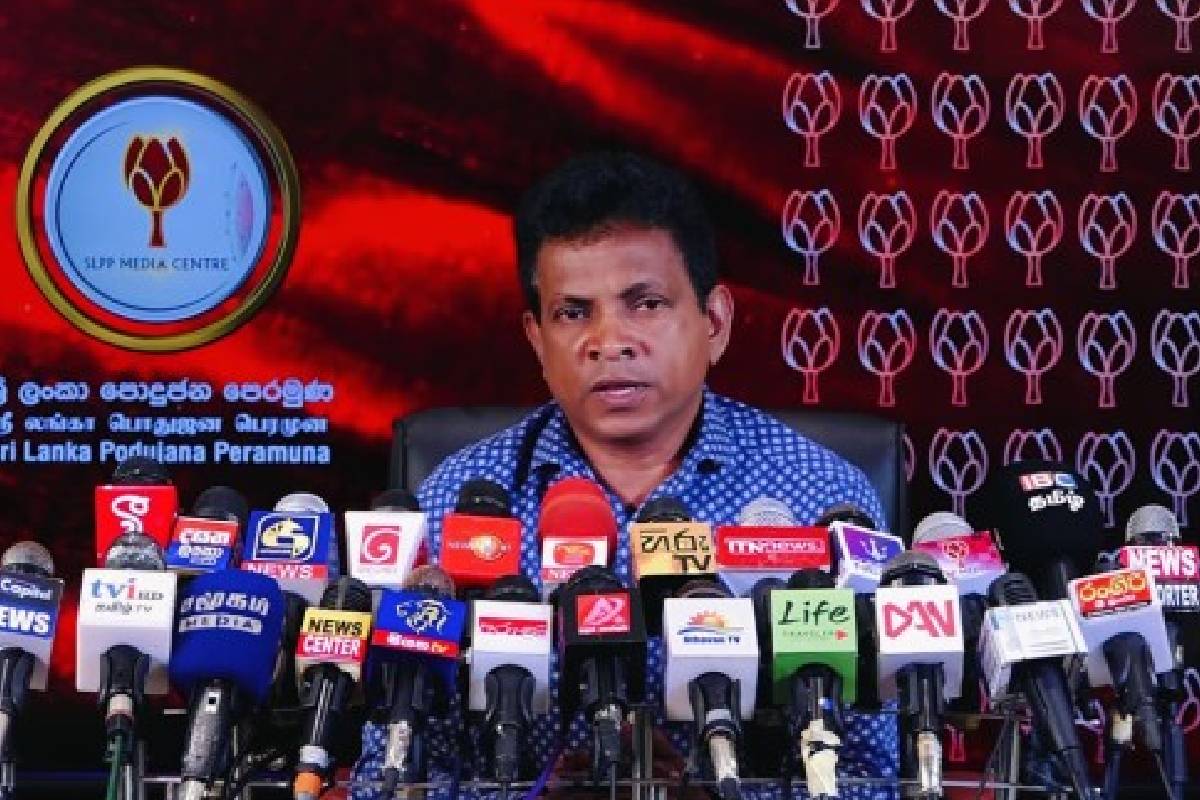 சிறைச்சாலைக் கலவரங்கள் அரசின் முழுமையான நிர்வாகத் தோல்வியே! ஜானக வக்கும்புர சாடல் | Sri Lanka Prison News Tamil சிறைச்சாலைக் கலவரங்கள் அரசின் முழுமையான நிர்வாகத் தோல்வியே! ஜானக வக்கும்புர சாடல் | Sri Lanka Prison News Tamil