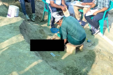 செம்மணி அகழ்வில் நெஞ்சை உலுக்கும் கொடூரம்.! ஒன்றன் மீது ஒன்றாக எலும்புக்கூடுகள் மீட்பு..