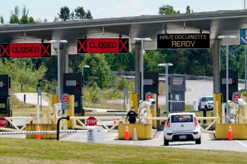 அமெரிக்கர்களை நாட்டிற்குள் நுழைய அனுமதிப்பது தொடர்பில் கனடா முக்கிய அறிவிப்பு