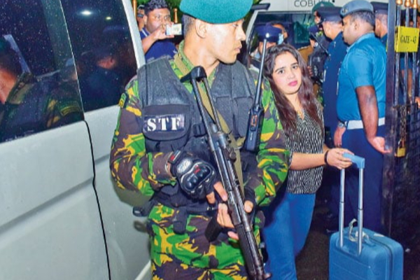இஷாரா கைதினால் பதறும் நாமல் : அரசு வெளியிட்டுள்ள தகவல் | Sewwandi Arrest Namal Criticises Government