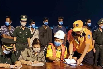 நடுக்கடலில் மீட்கப்பட்ட 300 இலங்கை புலம்பெயர்ந்தோரின் நிலை என்ன? வெளியான அதிகாரப்பூர்வ தகவல்