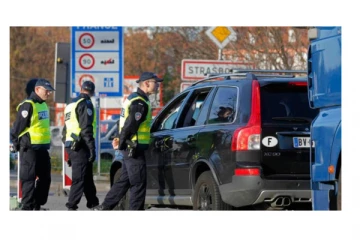 பிரான்சில் காரின் உள்ளே இருந்த பெட்டியை திறந்த பார்த்த பொலிசாருக்கு கிடைத்த தடை செய்யப் பட்ட பொருள்! அதன் மதிப்பு எவ்வளவு தெரியுமா?