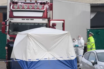 இங்கிலாந்தில் ட்ரக்குக்குள் மூச்சுத்திணறி உயிரிழந்த 39 புலம்பெயர்ந்தோர் வழக்கு: 18 பேருக்கு பிரான்ஸ் தண்டனை