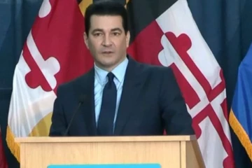 கொரோனா உருவானது குறித்து முன்னாள் அமெரிக்க FDA ஆணையர் பரபரப்பு தகவல்