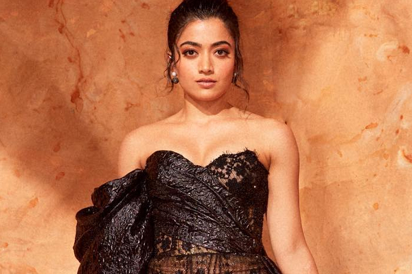 விஜய் தேவரகொண்டா - ராஷ்மிகா பிரேக்கப்? வேறொரு நடிகருடன் ராஷ்மிகா நெருக்கம் | Did Rashmika Breakup Vijay Devarakonda