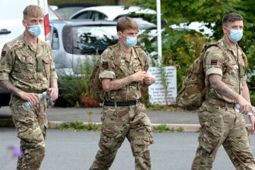 இங்கிலாந்தில் நெருக்கடிநிலை;   களமிறக்கப்பட்ட  ராணுவத்தினர்!