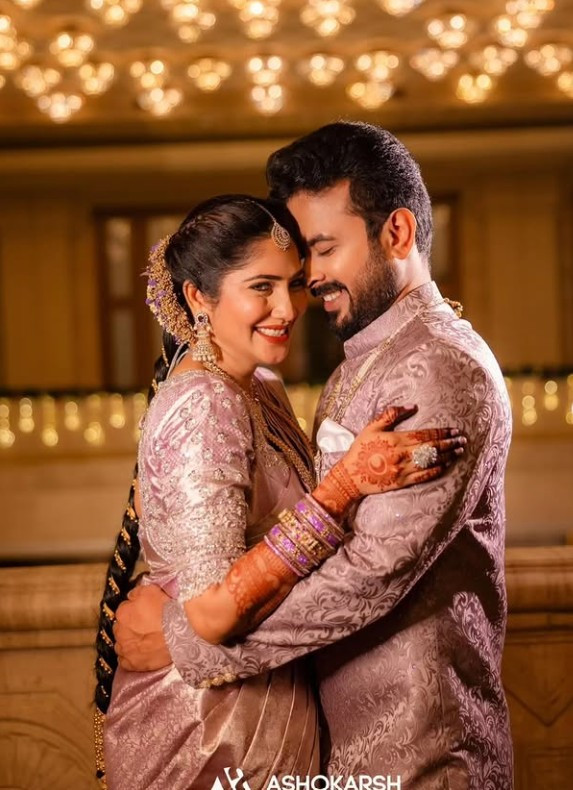 பிக்பாஸ் புகழ் மரியா ஜுலியானாவின் நிச்சயதார்த்த புகைப்படங்கள் 7 Gallery