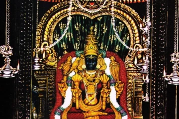 காமாட்சியம்மன் கோயிலுக்கு போறீங்களா? அப்போ இந்த 5 நபரை தரிசிக்க தவறாதீர்கள்
