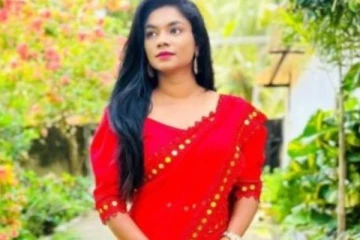 யாழில் அனைவரது கவனத்தை ஈர்த்த வவுனியா குடும்பப் பெண்!