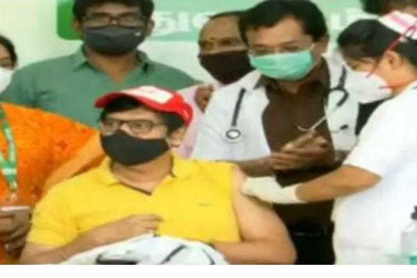 ‘‘தடுப்பூசி போட்டாலும் கொரோனா வரும்’’ - நடிகர் விவேக் | Covid19 Vivekh Vaccine Tamilnadu ‘‘தடுப்பூசி போட்டாலும் கொரோனா வரும்’’ - நடிகர் விவேக் | Covid19 Vivekh Vaccine Tamilnadu