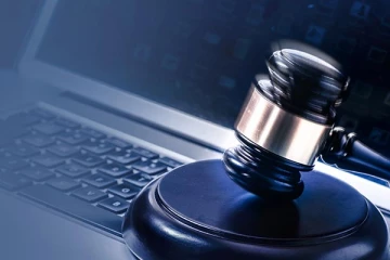 இணையத்தளங்களில் பதிவிடும் தகவல்களை கட்டுப்படுத்த புதிய சட்டம்