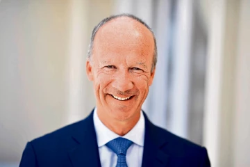 இந்தியாவில் அதிக சம்பளம் வாங்கும் CEO யார் தெரியுமா? அவரின் ஊதியம் இத்தனை கோடிகளா..!