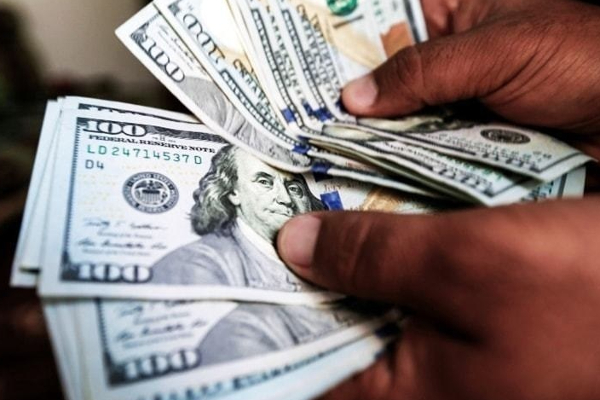உச்சம் தொடுகிறது தனியார் வங்கிகளில் டொலரின் விலை! - ஐபிசி தமிழ்