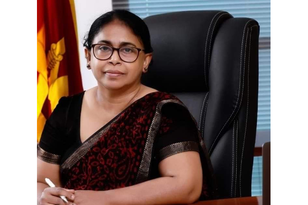இலங்கை வரலாற்றில் முதன்முறையாக அதிபர் பதில் செயலாளராக பெண் நியமனம் | Historian Srilankan First Women Secretary