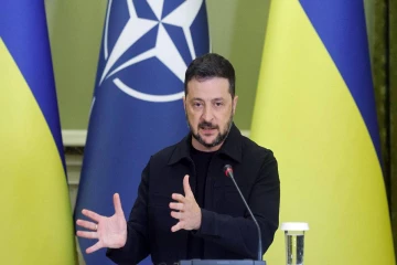 ஏவுகணைகளைப் பெற்றுக்கொள்வதில் சிக்கல் ; ஜெலென்ஸ்கி எச்சரிக்கை