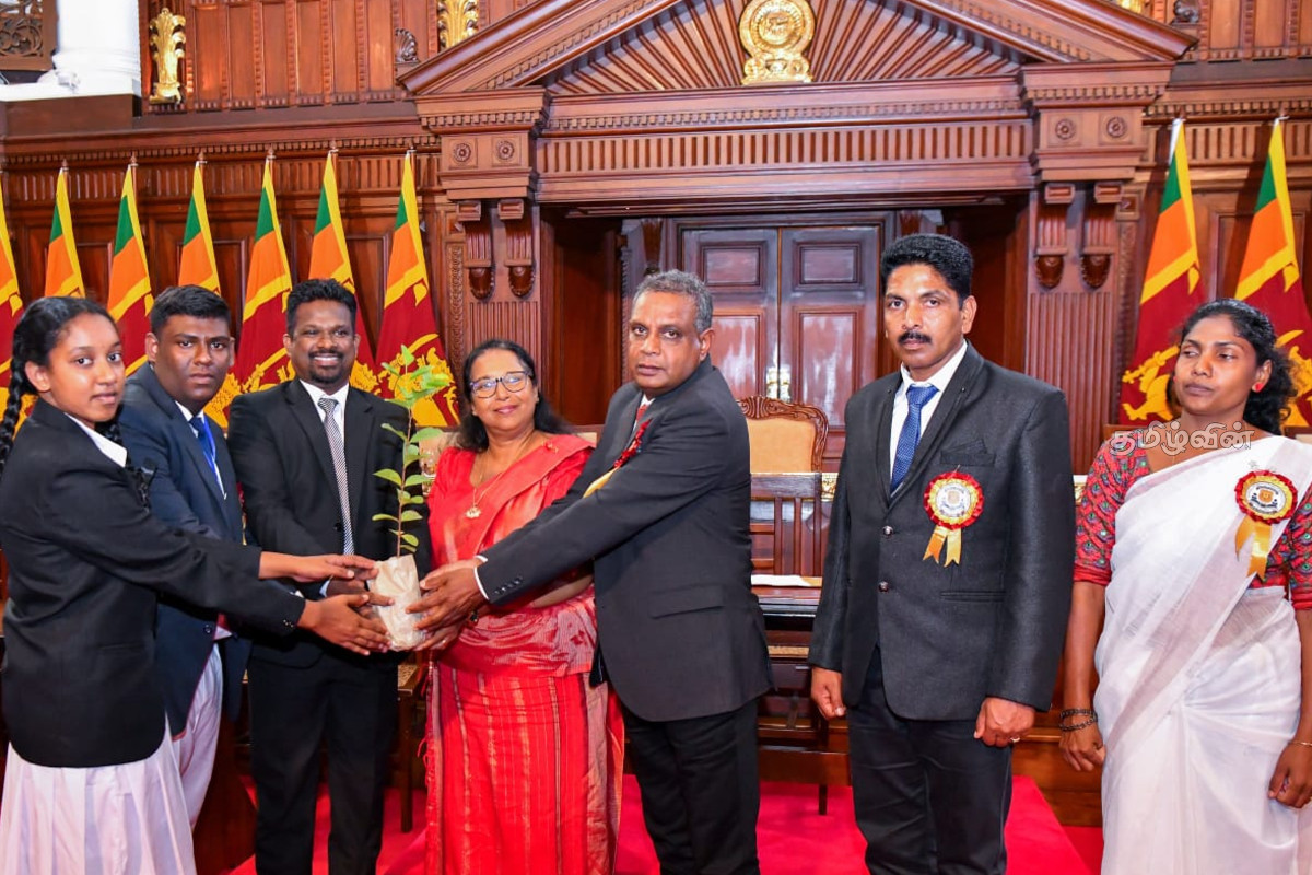 டியன்சின் தமிழ் மகா வித்தியாலய மாணவர் நாடாளுமன்ற அமர்வு ஜனாதிபதி செயலகத்தில் | Tientsin Tmv Student Parliament Session டியன்சின் தமிழ் மகா வித்தியாலய மாணவர் நாடாளுமன்ற அமர்வு ஜனாதிபதி செயலகத்தில் | Tientsin Tmv Student Parliament Session