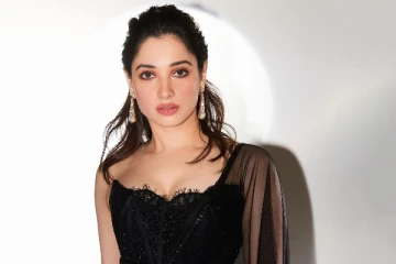 கருப்பு உடையில் அழகாக இருக்கும் தமன்னா! லேட்டஸ்ட் போட்டோஷூட்