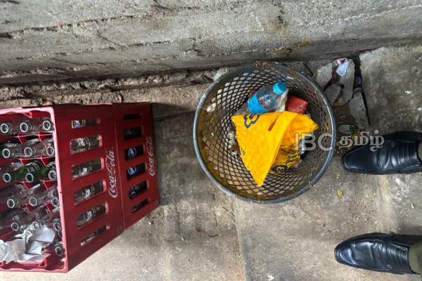 மன்னாரில் சுகாதார சீர்கேட்டுடன் இயங்கிய உணவகங்கள்: எடுக்கப்பட்ட நடவடிக்கை | Unsanitary Eateries Raided In Mannar