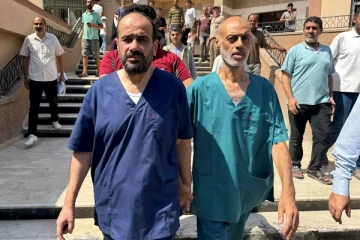 இஸ்ரேல் பிடியில் இருந்து 7 மாதங்களின் பின் விடுவிக்கப்பட்ட அல்-ஷிஃபா மருத்துவமனை தலைவர்!