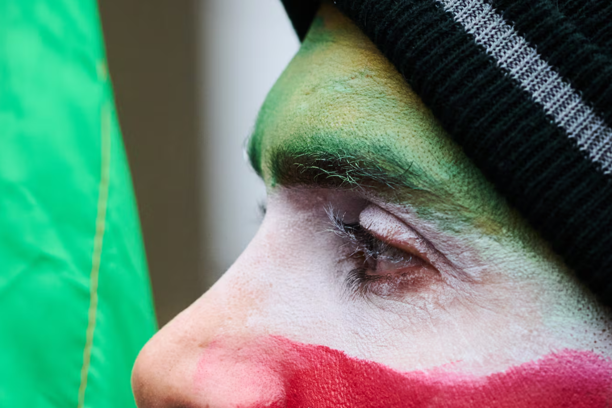 ஈரான் ஆட்சியாளர்களுடன் தொடர்பு: 239 விசாக்களை ரத்து செய்த கனடா! | Canada Has Cancelled Hundreds Of Visas