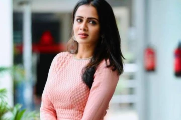 தொகுப்பாளினி அஞ்சனா ரங்கனின் சொத்து மதிப்பு எவ்வளவு தெரியுமா?