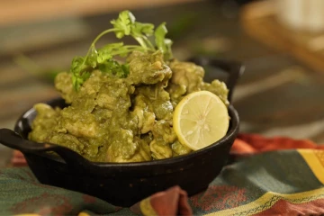 ஆந்திரா ஸ்டைல் கிரீன் சில்லி சிக்கன் செய்வது எப்படி?