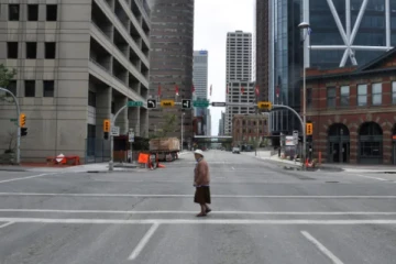 கனேடிய மாகாணம் ஒன்றிலிருந்து வெளியேறும் இளைஞர்கள்: காரணம் என்ன?