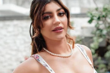 வரம்புமீறும் நடிகை யாஷிகா? விபத்துக்கு பின் இப்படியொரு போட்டொஷூட்..