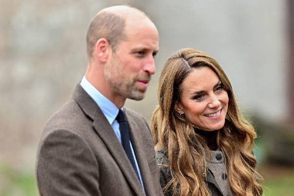 இளவரசர் வில்லியம் வீட்டில் நிகழ்ந்த பாதுகாப்புக் குளறுபடி: நிபுணர்கள் கேள்வி | Intruder Breaks William Kate Home