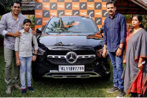 22 ஆண்டு கால விசுவாசம்: திடீரென கோடீஸ்வரராக மாறிய தொழிலாளி! நடந்தது என்ன? | Kerala Boss Presents A Benz Car Worth Rs 1 Crore