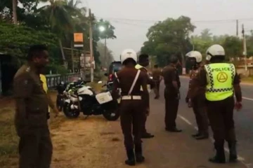 மாணவ குழுக்களுக்கு இடையில் கடும் மோதல் - ஆபத்தான நிலையில் மாணவன்