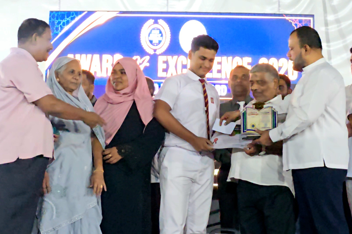 கோட்டாபயவை தனிமையில் சந்தித்த ரிஷாட்! பதில் கூற மறுத்த முன்னாள் ஜனாதிபதி - காலம் கடந்து வெளிவரும் விடயம் | Rizad Badhudeen Statement About Namal கோட்டாபயவை தனிமையில் சந்தித்த ரிஷாட்! பதில் கூற மறுத்த முன்னாள் ஜனாதிபதி - காலம் கடந்து வெளிவரும் விடயம் | Rizad Badhudeen Statement About Namal