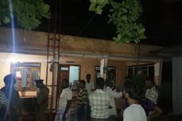 சுன்னாகம் பிரதேச சபையில் கடமையாற்றும் சுகாதார ஊழியர் மீது தாக்குதல்! - ஐபிசி தமிழ்