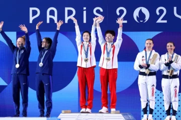 ஒலிம்பிக்கில் முதல் பதக்கத்தை வென்ற பிரித்தானியா: முதல் தங்கப் பதக்கத்தை வென்றது எந்த நாடு தெரியுமா?