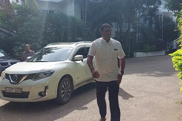 உடைந்தது கூட்டணி..! விக்னேஷ்வரன்- மணிவண்ணன் வெளிநடப்பு | Sri Lankan Political Crisis Election 2023