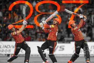 ஐ.பி.எல்லில் மீண்டுமொரு பெரும் சாதனை படைத்த சன்ரைசர்ஸ் ஐதராபாத்! அபார வெற்றி