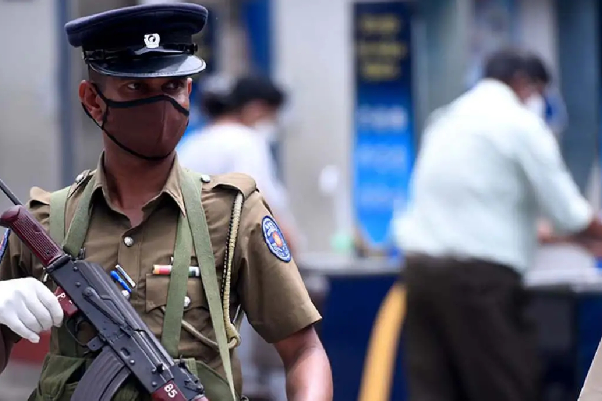 கிளிநொச்சியில் விடுதலைப் புலிகளின் பயிற்சி முகாம் : பொலிஸ் தரப்பு வெளியிட்ட தகவல் | Police Reject Of L T T E Camp Bomb Factory Pallai கிளிநொச்சியில் விடுதலைப் புலிகளின் பயிற்சி முகாம் : பொலிஸ் தரப்பு வெளியிட்ட தகவல் | Police Reject Of L T T E Camp Bomb Factory Pallai