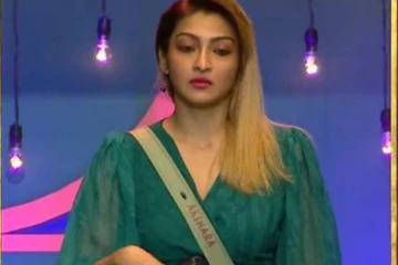 இறந்ததுட்டாருன்னு தெரியாம அப்பாவ எழுப்பினேன்.. அவருதான் என் ஹீரோ.. கண்ணீர் விட்ட அக்ஷரா!