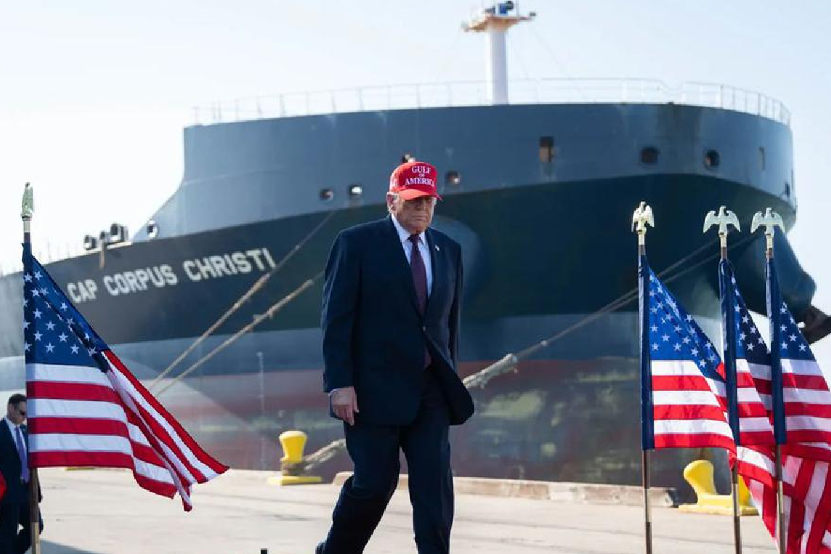 ஹார்முஸ் நீரிணைக்கு போர்க் கப்பல்களை அனுப்புங்கள் : உலக நாடுகளுக்கு ட்ரம்ப் வலியுறுத்தல் | Send Warships To The Strait Of Hormuz Trump Urge ஹார்முஸ் நீரிணைக்கு போர்க் கப்பல்களை அனுப்புங்கள் : உலக நாடுகளுக்கு ட்ரம்ப் வலியுறுத்தல் | Send Warships To The Strait Of Hormuz Trump Urge